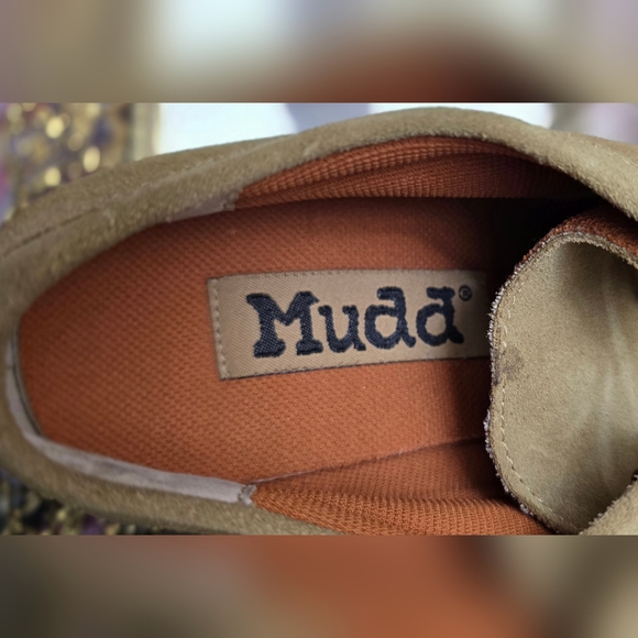 SOLDMudd Sara Shoes Vintage 90s Y2K Chunky Lug Platform Tan Suede Leather Size 9 - Picture 7 of 10